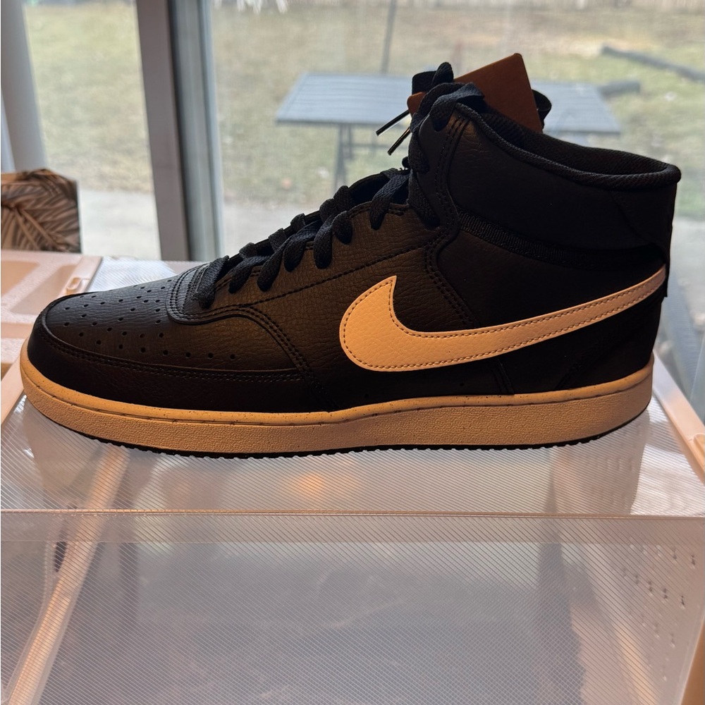 Nike Court Vision Mid